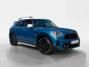 MINI Countryman 1.5 Cooper Chili | Harman & Kardon | Elektrische Stoelverstelling | Automatische Achterklep | Camera | Navi | Parkeersensoren | Cruise & Climate Control | 12 Maanden BOVAG Garantie