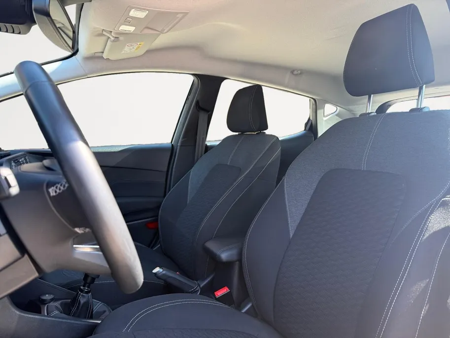 Ford Fiesta 1.0 EcoBoost Hybrid Titanium | NL Auto | Winter Pack | Comfort Pack | Apple Carplay & Android Auto | Cruise Control | PDC |