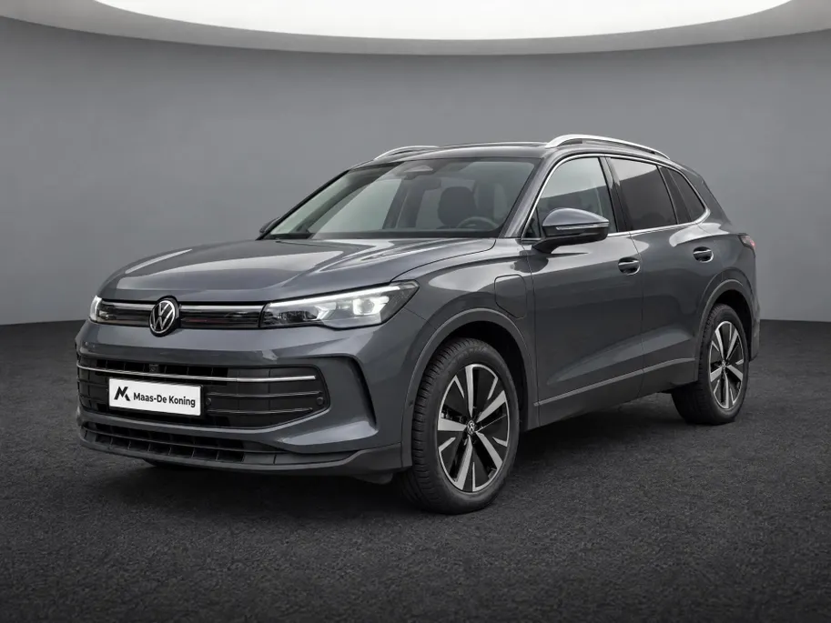 Volkswagen Tiguan 1.5 204pk DSG eHybrid Life Edition · 360 Camera · Wegklapbare Trekhaak · Apple/Android Car Play · Dodehoek Detectie · 19'' Inch · Garantie t/m 30-06-2029 of 100.000km