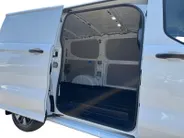 Ford E-Transit Custom 320 L1H1 Trend 71 kWh 136pk | 0,99% rente | Nieuw te bestellen