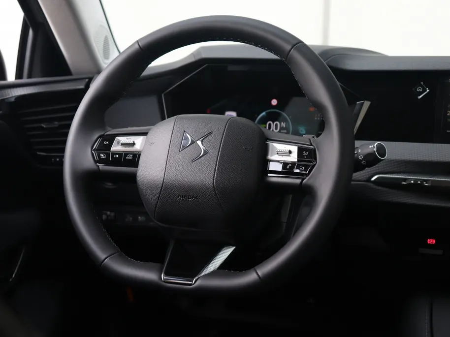 DS N°4 Automobiles E-Tense 157 KW Pallas
