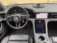 Porsche Taycan Cross Turismo 4 93 kWh sport chrono - panoramadak -stoelenpakket -stoelverwarming -luchtvering