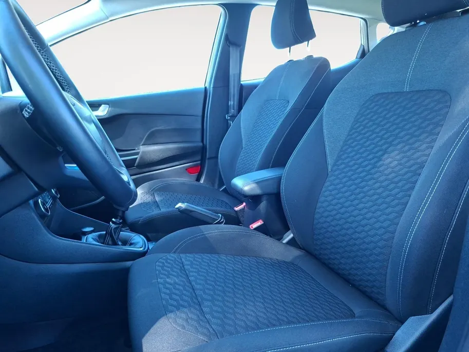 Ford Fiesta 1.0 EcoBoost Hybrid Titanium | NL-Auto | 1e Eigenaar | Winterpack | Keyless Entry | LED | Parkeersensoren