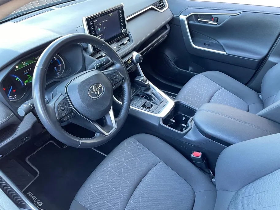 Toyota RAV4 2.5 Hybrid Business *Automaat*Navi via Carplay*Camera*Elekt. Achterklep*Adapt. Cruise Control*LM Velgen*Zeer nette auto!