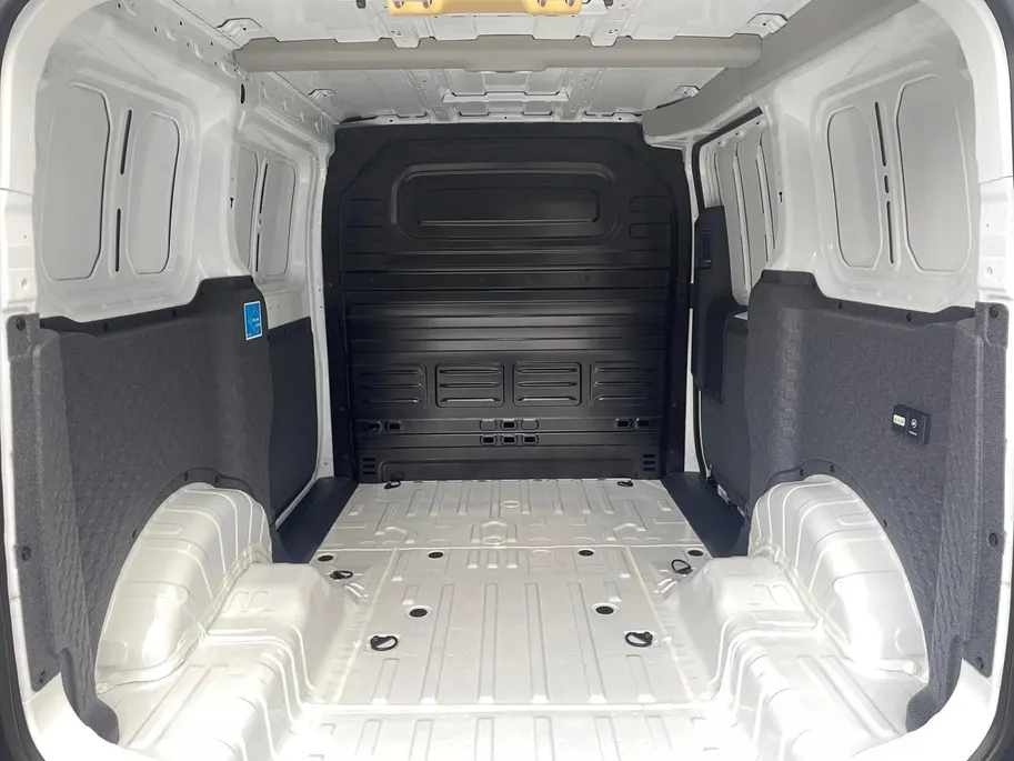 Kia PV5 L2H1 Plus 51.5 kWh | Stoel verwarming | Navigatie |  Climate control | All-Season banden |  4,420L inhoud | DEMO