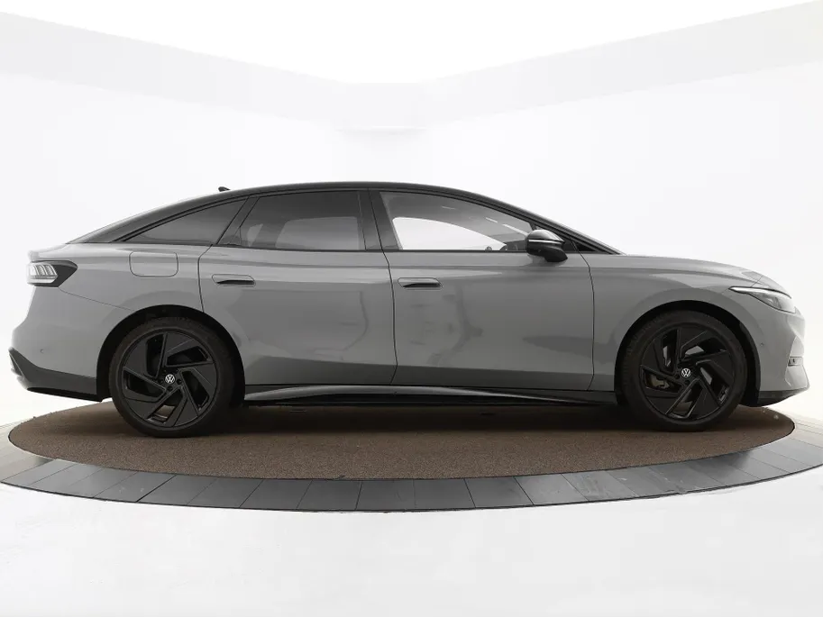 Volkswagen ID.7 Pro Limited Edition 77 kWh accu 286 pk · Achteruitrijcamera · Draadloze telefoonverbinding · LEDER INTERIEUR -