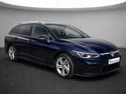 Volkswagen Golf Variant 1.5eTSI/130PK R-Line · Navigatie · Apple/Android Car Play · Camera + Parkeersensoren · Stoelverwarming ·  Garantie t/m 12-01-2028 of 100.000km