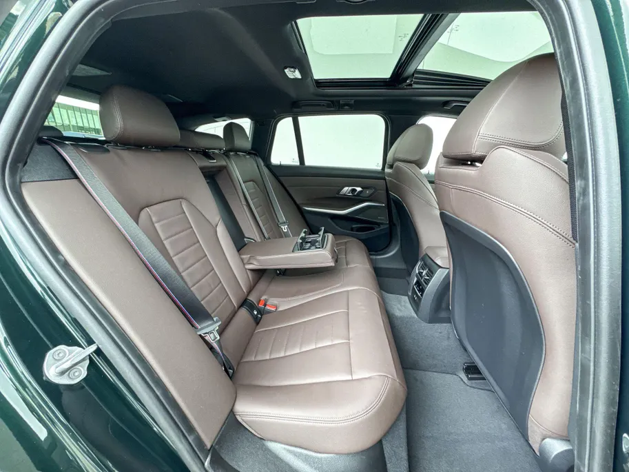BMW 3 Serie Touring 330e