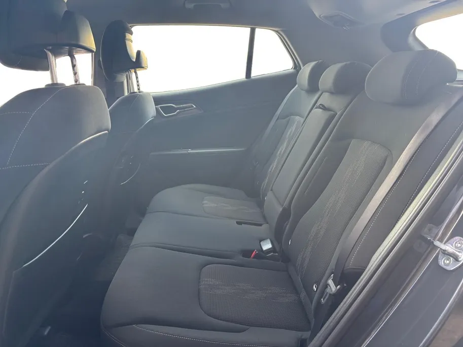 Kia Sportage 1.6 T-GDi Hybrid DynamicLine | Trekhaak | Navigatie | Camera | Adaptieve cruise control | Parkeersensoren voor en achter | Apple Carplay / Android Auto |