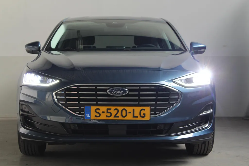 Ford Focus 1.0 EcoBoost 125PK Hybrid Titanium | Winter-pack | Driver Assistance Pack | Parking Pack | Apple Carplay / Android Auto | DAB radio | Full LED | Keyless Entry & Start | Parkeersensor voor & achter |