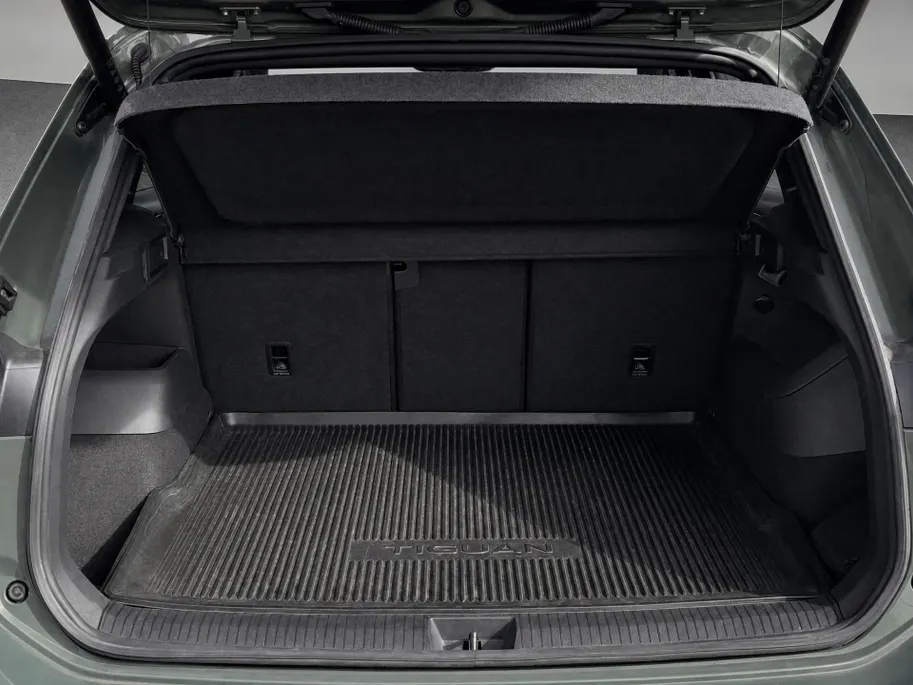 Volkswagen Tiguan 1.5eTSI/150PK R-Line · Panoramadak · Trekhaak · 360°Camera + Parkeersensoren · Garantie t/m 28-03-2028 of 100000km.