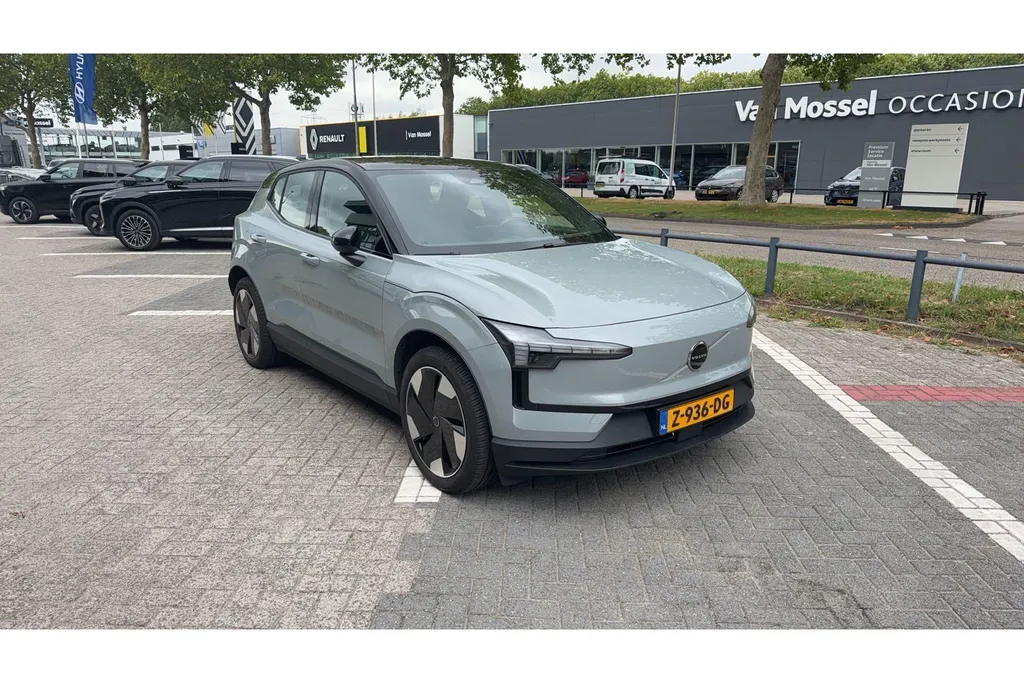 Volvo EX30 Single Motor Extended Range Plus 69 kWh