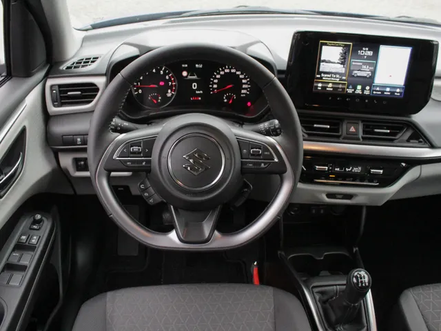 Suzuki Swift 1.2 Style Smart Hybrid | € 2200,- DEALERKORTING! | Snel Rijden!