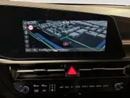 Kia Niro 1.6 GDi Hybrid DynamicPlusLine | Navigatiesysteem | Apple Carplay / Android Auto | Licht + Regensensor | Stoel + Stuurverwarming| Elektrisch bedienbaar Schuifdak | Elektrische Achterklep | Parkeersensoren Voor + Achter | Cruise Control Adaptief | Rijstroo