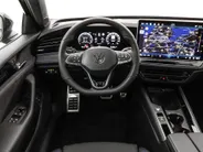 Volkswagen Passat Variant R-Line Edition 1.5 eHybrid 272 PK versn. DSG · Assistance Pakket Plus · Black Style Pakket Plus · Multimedia Pakket Plus · Trekhaak inklapbaar, met elektrische ontgrendeling, incl. Trailer Assist ·