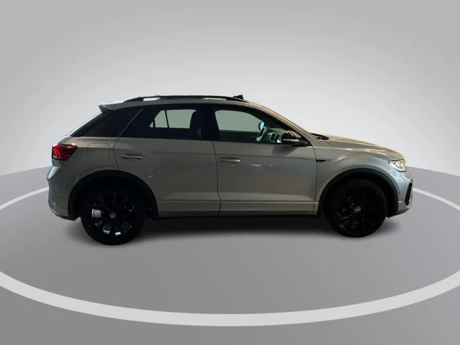 Volkswagen T-Roc 1.5TSI/150PK DSG R-line · Panoramadak  · Camera · Apple/Android Car Play · Navigatie