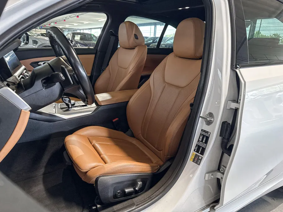 BMW 3 Serie Sedan 330e xDrive High Executive