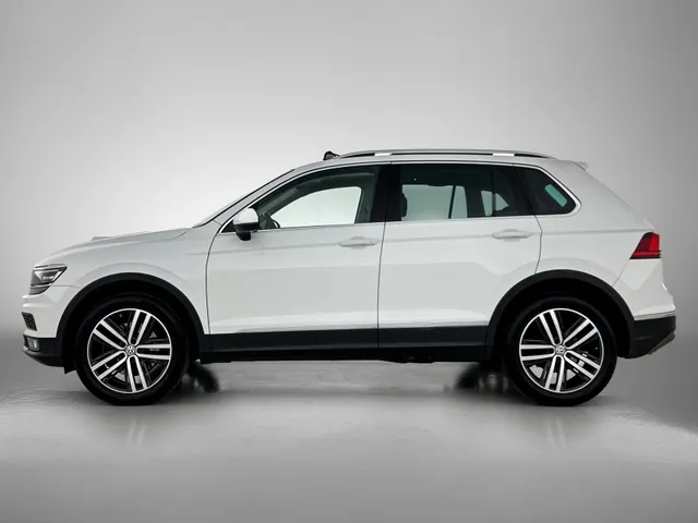 Volkswagen Tiguan 2.0 TSI 4Motion Highline Business R | PANORAMA | HEAD UP | ADAPTIVE | ELEKTR. A-KLEP | STOELVERW. | NAVI |