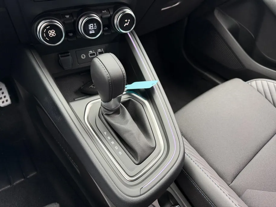 Renault Clio 1.6 E-Tech Full Hybrid 145 esprit Alpine | Automaat | Camera | Cruise & Climate Control | 9,3'' Inch Scherm | Full Led | Apple Carplay/Android Auto | Parkeersensoren | Sport Stoelen |
