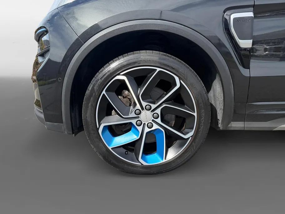 Lynk & Co 01 1.5 | Automaat | Panorama Dak | 360* Camera | Stoelverwarming | Apple Carplay/Android Auto | DAB | Climate Control | Cruise Control | Navigatie