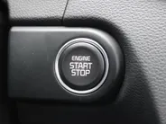 Kia Ceed 1.5 T-GDi GT-Line | Stuur-/stoelverwarming | Schuifdak | Cruise adapt. | Camera | 17' LM | LED | Dodehoek sensor | Draadloze lader |