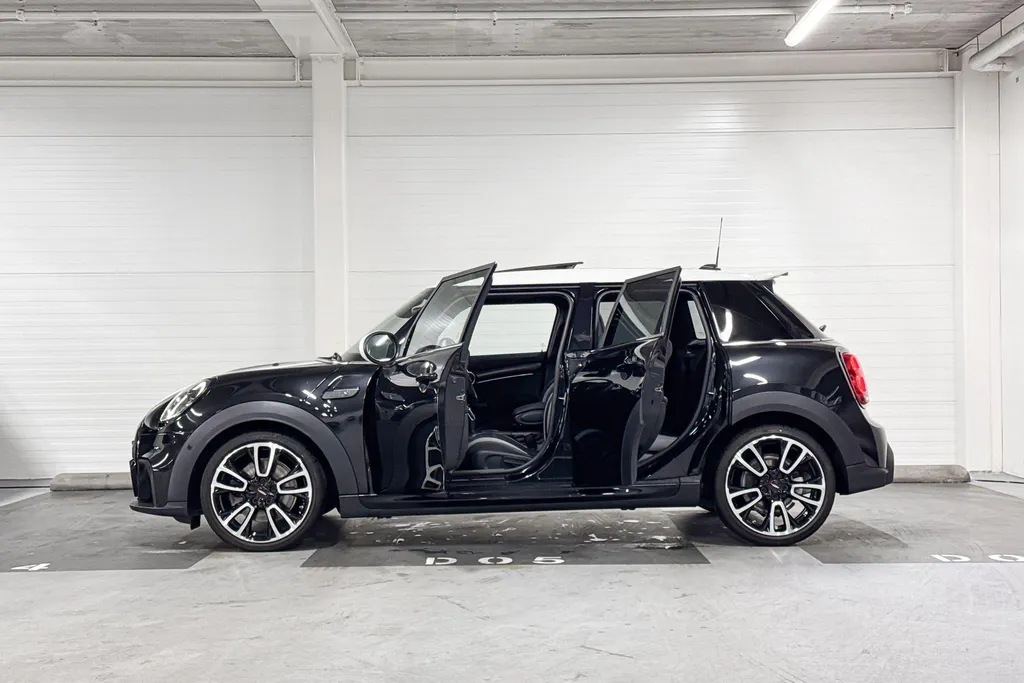 MINI Cooper 5-deurs Cooper S John Cooper Works