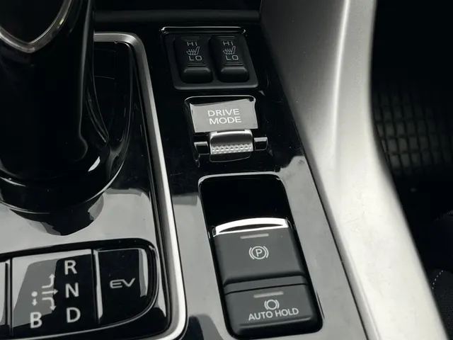 Mitsubishi Eclipse Cross 2.4 PHEV Intense