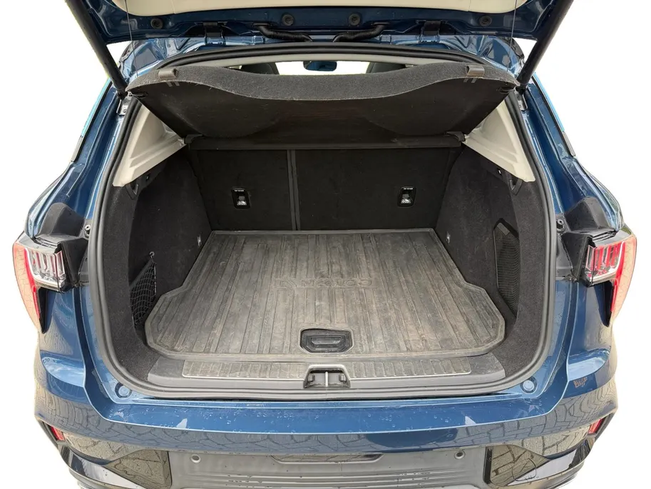 Lynk & Co 01 1.5 | Zeer netjes! | Panoramadak, LM Velgen, memory seat, TREKGEWICHT 1800KG!! | NU Rijklaarprijs! Incl.12 Maanden, APK, Onderhoudsbeurt etc! Premiumpakket gratis!