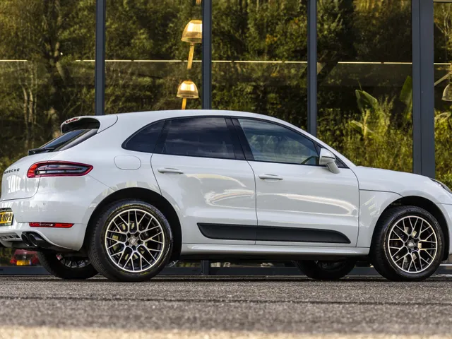 Porsche Macan NL geleverd 2.0
