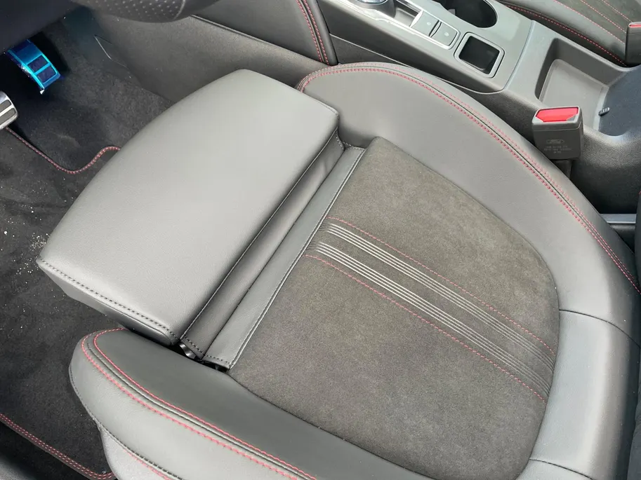 Ford Kuga 2.5 PHEV ST-Line X | Uit voorraad Leverbaar!! | Trekhaak | 12-weg elektrisch verstelbare voorstoelen | 360 graden camera | Bang & Olufsen Audio |