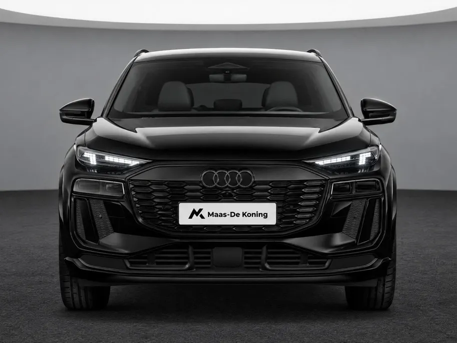 Audi Q6 e-tron S edition 83 kWh 252 PK · Trekhaak elek. wegklapbaar · Optiekpakket zwart · Zwart lederen S-line bekleding