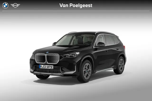 BMW iX1