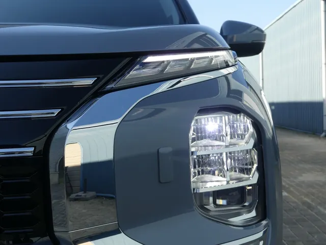 Mitsubishi Outlander 2.4 PHEV Instyle ( meerder kleuren leverbaar )