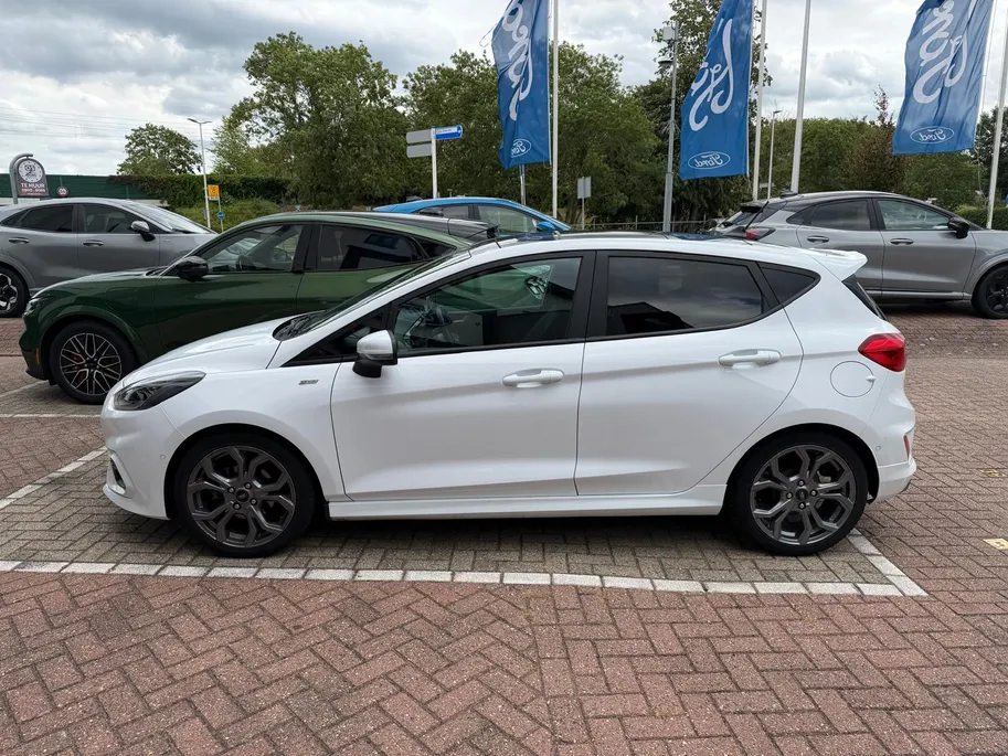 Ford Fiesta 1.0 EcoBoost ST-Line X 95pk Panodak | Camera | Adaptive Cruise Control | Winter Pack | LED