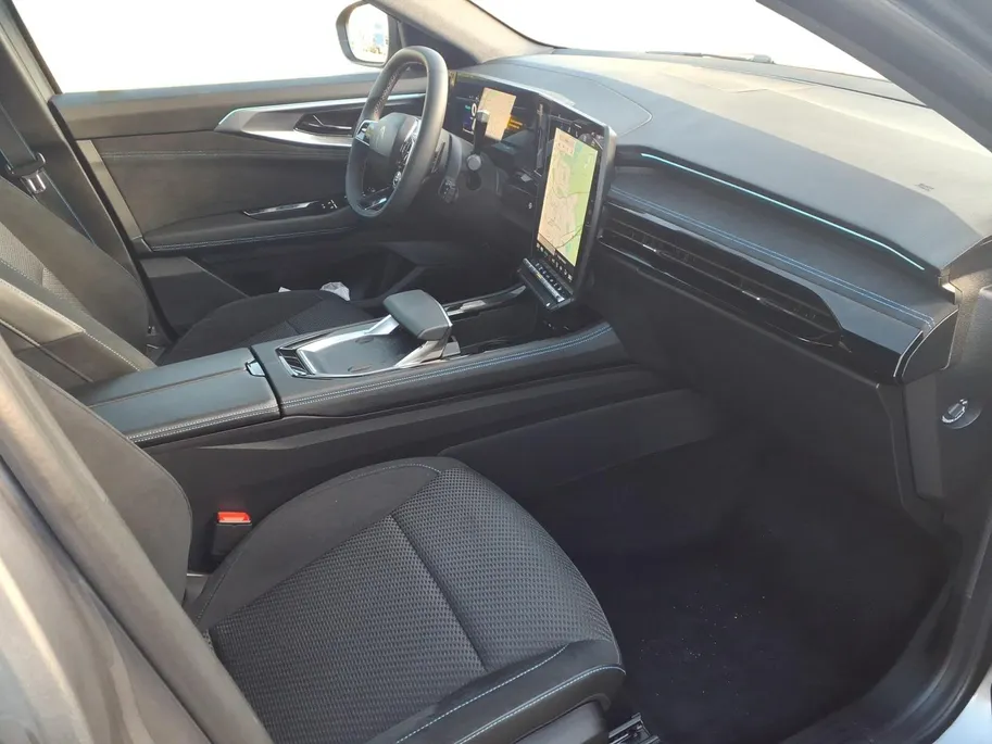 Renault Austral 1.2 E-Tech full hybrid 200 techno esprit Alpine | Navigatie | Carplay | Stoelverwarming | Voorruitverwarming | Elektrische voorstoelen | adaptive cruise control |