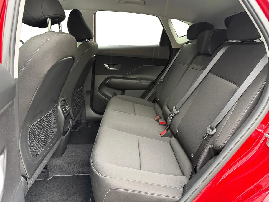 Hyundai Kona 1.6 GDI HEV Comfort Smart 19'' velgen Incl. resterend fabrieksgarantie! Zeer mooie uitvoering! ALS NIEUW!!