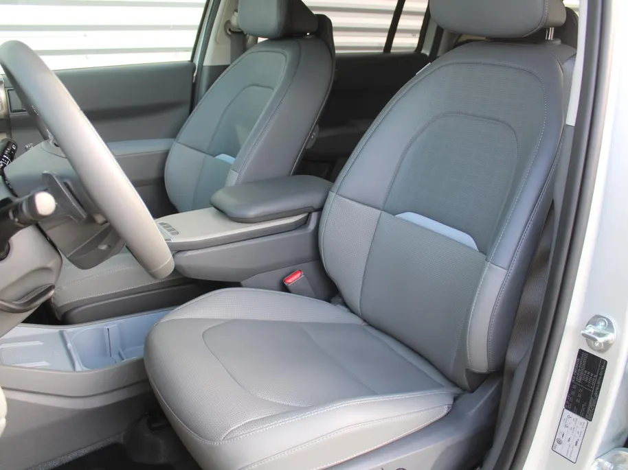 Kia EV3 Plus Advanced 81.4 kWh | Stuur/stoelverwarming | Schuifdak | Camera | Elek. stoelverstelling | 19' LM | Dodehoek detectie | Clima | LED |
