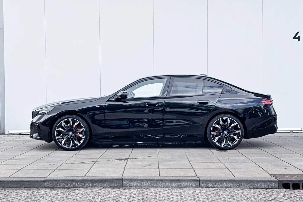 BMW i5 Sedan eDrive40 M Sport Pro