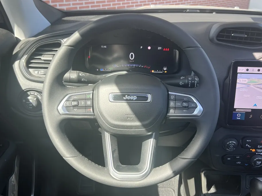 Jeep Renegade 1.5T e-Hybrid 130 PK Altitude | Pano | Tech Pack