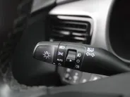 Kia Stonic 1.0 T-GDi MHEV DynamicPlusLine | Trekhaak | 15' LM | Clima | Cruise | Navi | Camera | LED | Keyless | 1e eigenaar |