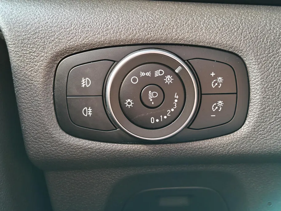 Ford Transit Custom 300 2.0 TDCI 105PK L2H1 Trend DUBBEL CABINE - BPM VRIJ - EURO 6