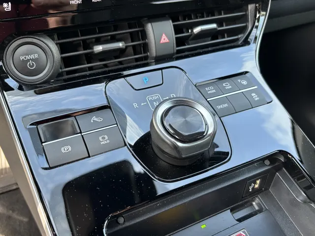 Toyota bZ4X Premium 71 kWh | Stoelverwarming en koeling |
