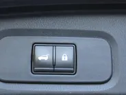 Nissan QASHQAI 1.3 MHEV Xtronic Tekna Plus |Nappa lederen bekleding| Bose audio | Head-up display | Trekhaak | 1800kg trekgewicht | All season banden | Stoelmassage | Stoelgeheugen | Stoel-, voorruit- en stuurverwarming