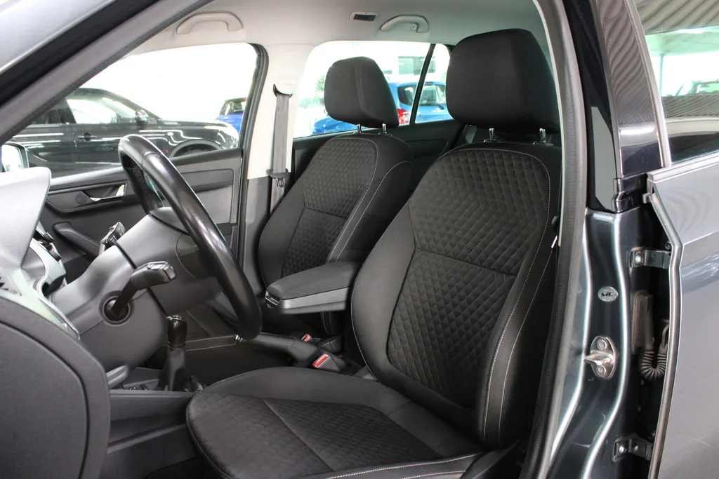 Škoda Fabia Combi 1.0 TSI Drive / Navigatie / Parkeersensoren /