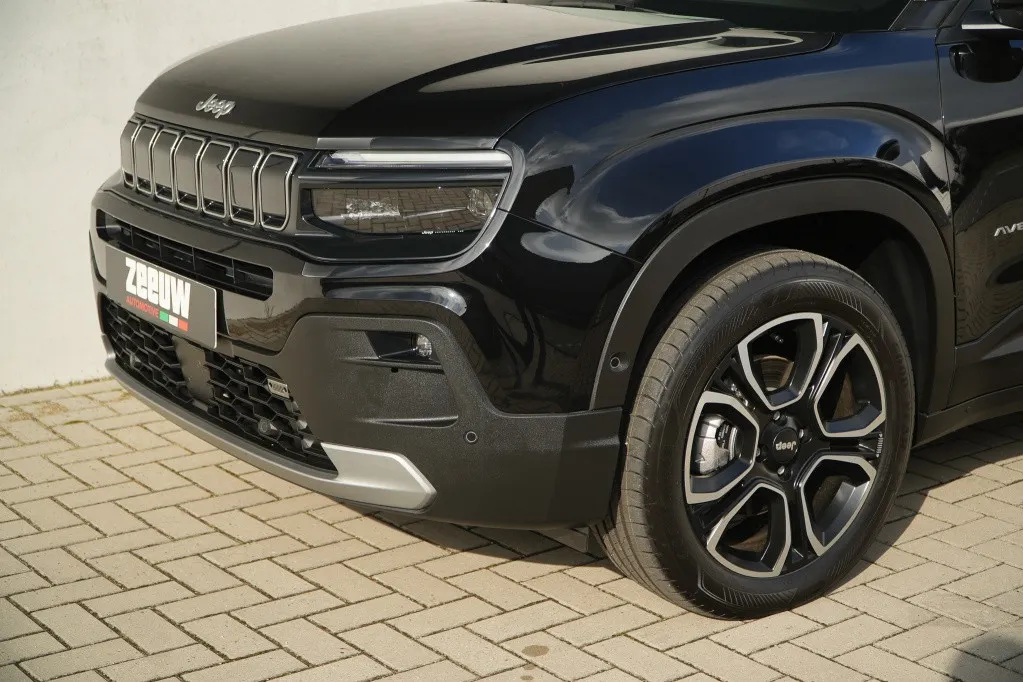 Jeep Avenger Summit 54kWh | Infotainment | Winter | Camera | Carplay | 18'