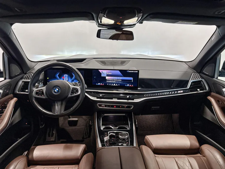 BMW X5 xDrive50e Launch Edition Innovation Pack