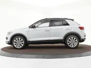 Volkswagen T-Roc 1.5 TSI 150pk DSG Sport · Camera · ACC · Alarmklasse 3 · Apple/Android Car Play · Verkeersbord Detectie · Elek. Inklapbare Spiegels ·