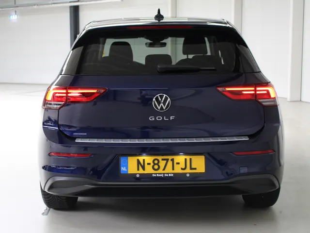 Volkswagen Golf 1.0 TSI Life Apple Carplay | Android Auto | PDC voor en achter | Cruise control