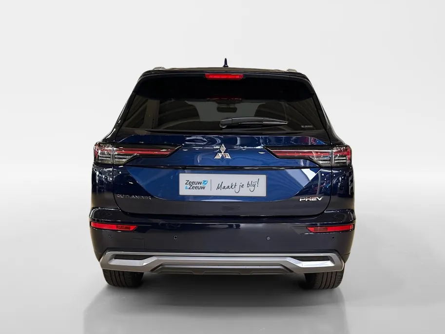 Mitsubishi Outlander 2.4 PHEV First Edition | 6000 EURO KORTING | NU DIRECT LEVEBAAR | 8 JAAR GARANTIE |