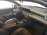 Mercedes-Benz A-Klasse 200 Launch Edition Premium AUTOMAAT AMBIENT LIGHT NAVI AIRCO CAMERA CRUISE CONTROLE AMBIANCE VERLICHTING APPLE CARPLAY ANDRIOD AUTO AMG PAKKET ZEER MOOIE AUTO